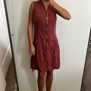 Burgundy dress w front zipper